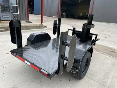 Welding trailer, diamond-plate deck