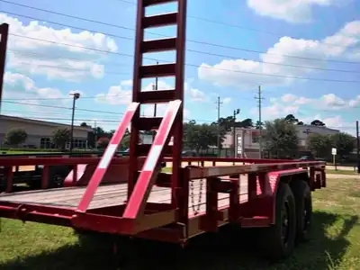 Red lowboy with stand-up ramps